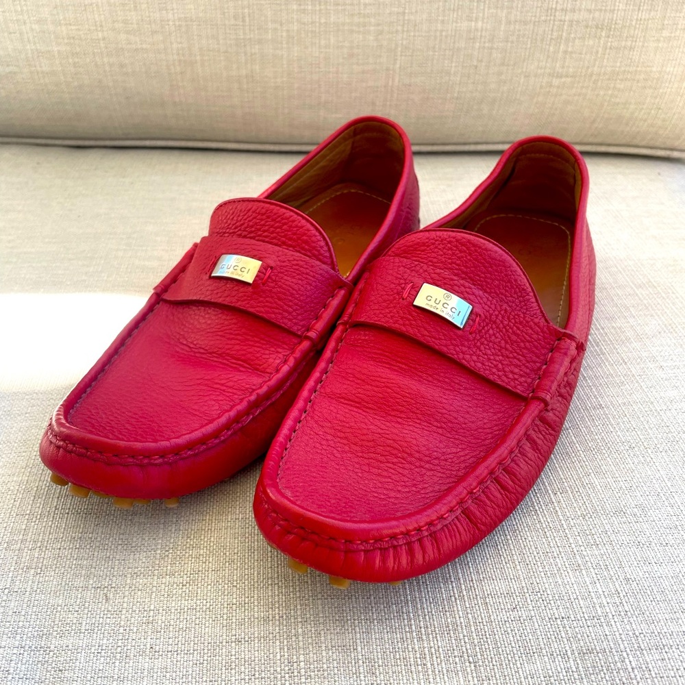 Gucci driver red slip on